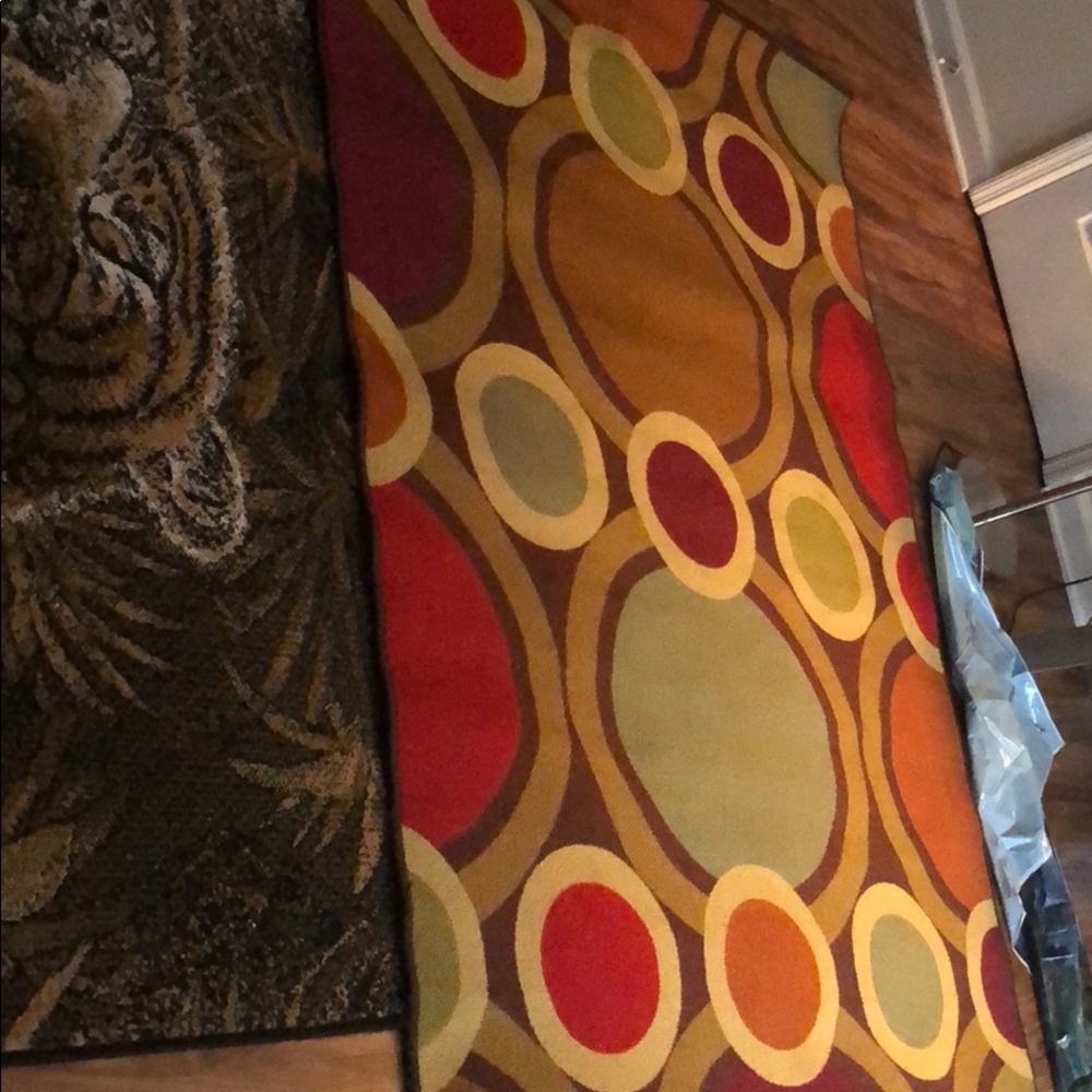 a rug polka dot rug